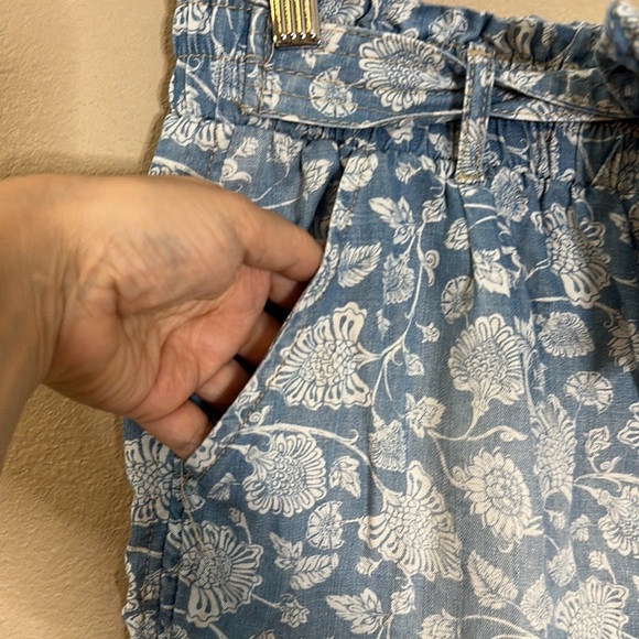 Knox Rose Paper-bag Distressed Chambray Floral Boho Shorts with Waist-tie Sz M - Picture 7 of 10